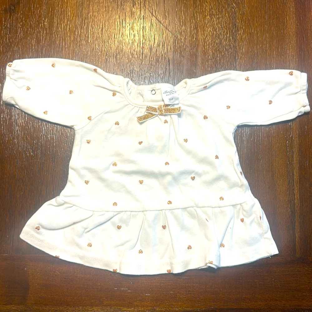 Brand Starting Out 3M White Shirt Gold Hearts